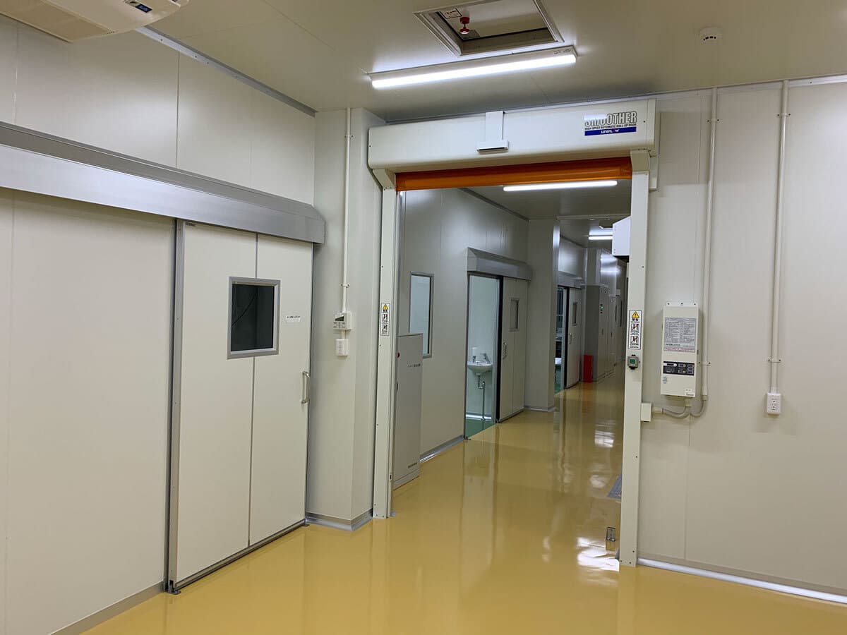 11_cleanroom.jpg