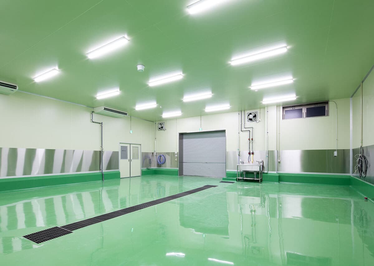04_cleanroom.jpg